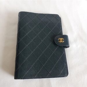 Chanel Black Quilted Caviar Leather MM 6-Ring Agenda Cover Gold Hardware Vintage